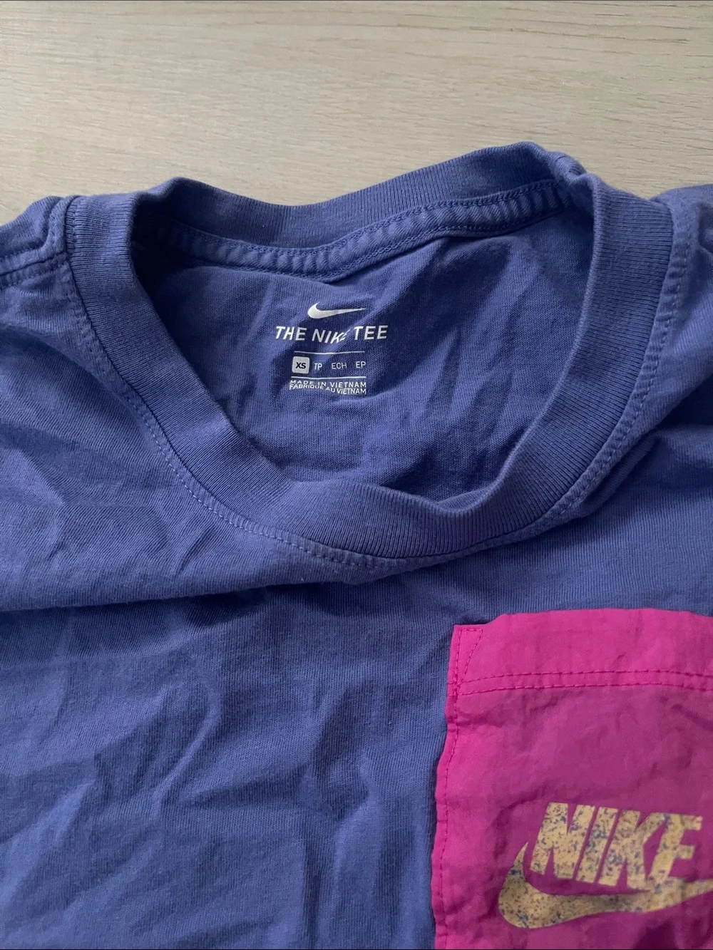 Nike Short Sleeve T-Shirts - Black & Lavender with Pink Pocket